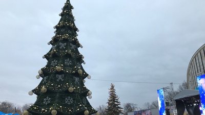 Через обстріли на території Херсонської громади не буде встановлено новорічного декору