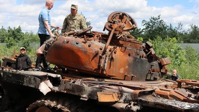 Делегація з Естонії відвідала Бородянку і Гостомель Делегація з Естонії відвідала Бородянку і Гостомель