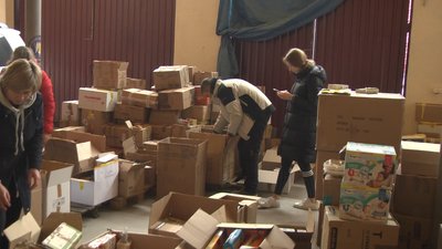 Вінницькі волонтери отримали 15 тонн гумвантажу з Італії