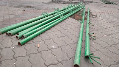 У Франківську почали встановлювати новорічну ялинку У Франківську почали встановлювати новорічну ялинку