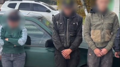 Затримані чоловік та жінка у Чернівецькому районі
