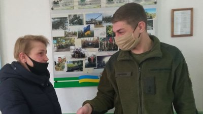 На Житомирщині з Міжнародним жіночим днем привітали матерів та дружин загиблих героїв АТО/ООС На Житомирщині з Міжнародним жіночим днем привітали матерів та дружин загиблих героїв АТО/ООС