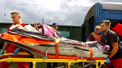 Евакуаційним потягом до Львова прибули 14 пацієнтів зі сходу України