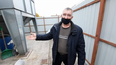 Котельня школи у Житомирі працює на біопаливі – гранулах спресованої соломи Котельня школи у Житомирі працює на біопаливі – гранулах спресованої соломи