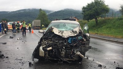 На Львівщині зіткнувся рейсовий автобус із легковиком: загинула жінка На Львівщині зіткнувся рейсовий автобус із легковиком: загинула жінка