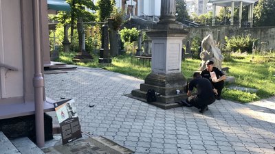 Побили вікна у церкві й пошкодили хрести на цвинтарі у Рівному Побили вікна у церкві й пошкодили хрести на цвинтарі у Рівному