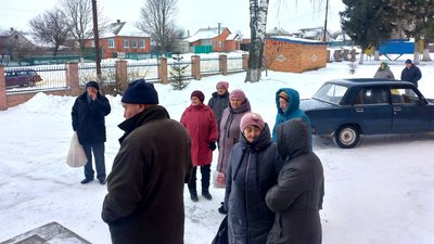 Волонтери доправили допомогу в прикордонну Хотінську громаду Волонтери доправили допомогу в прикордонну Хотінську громаду