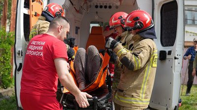 Внаслідок пожежі в Ужгороді травмувалися двоє людей