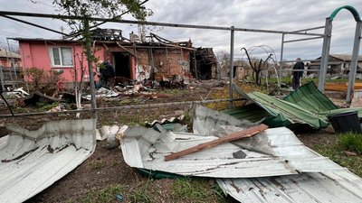 Двоє чоловіків загинули: росіяни атакували Ніжин балістичною ракетою та БпЛА "Герань"