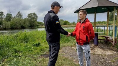На Житомирщині двох бердичівлян нагородили за порятунок дівчини на водоймі На Житомирщині двох бердичівлян нагородили за порятунок дівчини на водоймі