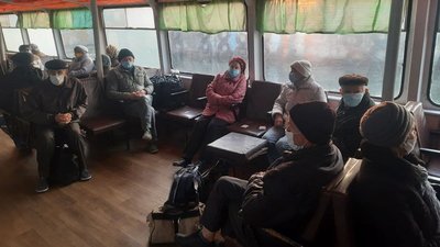 "Червона" зона карантину: як на Херсонщині працюють річкові перевезення "Червона" зона карантину: як на Херсонщині працюють річкові перевезення