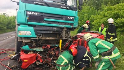 На Тернопільщині в аварії загинули двоє людей