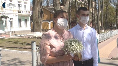 Як хмельничани одружуються в умовах карантину