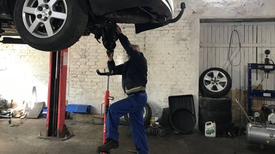 "Мені по життю склалося крутити гайки у своє задоволення" — підприємець Микола Наконечний "Мені по життю склалося крутити гайки у своє задоволення" — підприємець Микола Наконечний