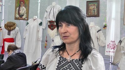 Довоєнні та післявоєнні. У Хмельницькому відкрили експозицію вишиванок