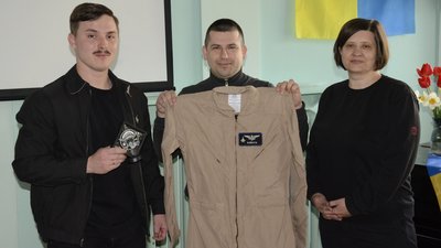 Вадим Ворошилов, піло, пілот-винищувач, костюм пілота, комбінезон пілота