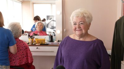 "Пишайтеся сивим волоссям". Львів’янки долучилися до всеукраїнської акції "Пишайтеся сивим волоссям". Львів’янки долучилися до всеукраїнської акції