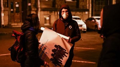 "Не чуєш? Побачиш". Під Офісом Зеленського влаштували акцію на підтримку Стерненка "Не чуєш? Побачиш". Під Офісом Зеленського влаштували акцію на підтримку Стерненка