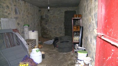 Утримували в підвалі та катували: подружжя вінничан вимагали неіснуючий борг Утримували в підвалі та катували: подружжя вінничан вимагали неіснуючий борг
