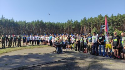 На Полтавщині 400 людей долучилися до забігу у пам'ять про загиблих воїнів На Полтавщині 400 людей долучилися до забігу у пам'ять про загиблих воїнів
