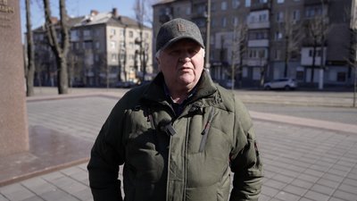 У Кам'янському на Дніпропетровщині демонтували бюст Брежнєва: що відомо У Кам'янському на Дніпропетровщині демонтували бюст Брежнєва: що відомо