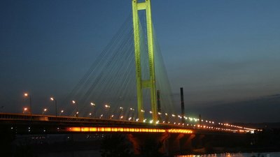 У Києві на понад два місяці обмежать рух естакадою Південного мосту