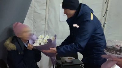 Черкащанка зустріла 70-й день народження у "Пункті незламності" Черкащанка зустріла 70-й день народження у "Пункті незламності"