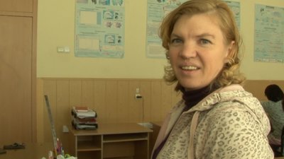 Учителі однієї з черкаських шкіл шиють аптечки для військових Учителі однієї з черкаських шкіл шиють аптечки для військових