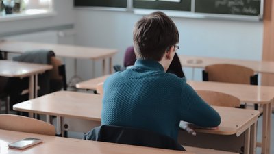 "Мені соромно розмовляти російською". У Франківську стартували безкоштовні курси української мови "Мені соромно розмовляти російською". У Франківську стартували безкоштовні курси української мови