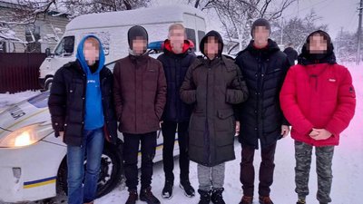 Черкащанка викликала поліцію через сніжки