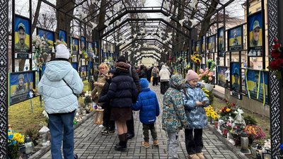 У Дрогобичі пластуни передали Вифлеємський вогонь миру