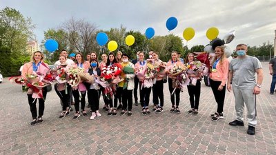 До Харкова повернулися чемпіонки Європи з синхронного плавання До Харкова повернулися чемпіонки Європи з синхронного плавання