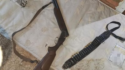 Був напідпитку: на Вінниччині чоловік влаштував стрілянину у сусідській хаті Був напідпитку: на Вінниччині чоловік влаштував стрілянину у сусідській хаті