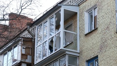 Пошкоджений будинок на Ремісничій Пошкоджений будинок на Ремісничій