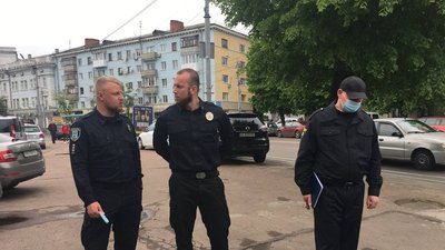 З 1 червня у Житомирі розпочнуть роботу інспектори з паркування З 1 червня у Житомирі розпочнуть роботу інспектори з паркування