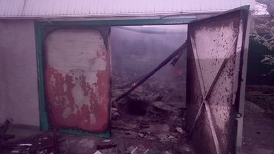 Обстріли з боку російських військ. На Миколаївщині сталася пожежа Обстріли з боку російських військ. На Миколаївщині сталася пожежа