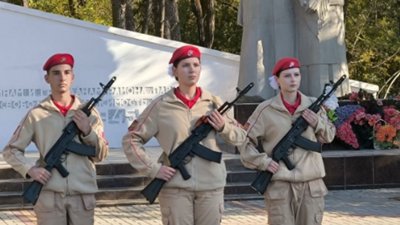Мілітарізація дітей у кримських школах