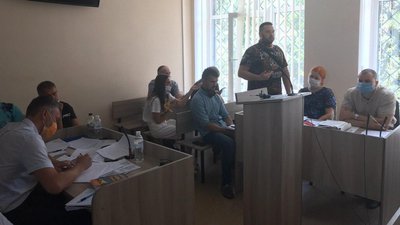 Судове засідання щодо нанесення тілесних ушкоджень двом полтавцям під час акції протесту біля газетного ряду Судове засідання щодо нанесення тілесних ушкоджень двом полтавцям під час акції протесту біля газетного ряду