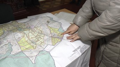 Земельний конфлікт на Прикарпатті: учасники АТО не можуть отримати земельні ділянки Земельний конфлікт на Прикарпатті: учасники АТО не можуть отримати земельні ділянки