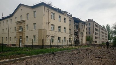 Російські окупанти обстріляли 10 населених пунктів Донеччини, одна людина загинула