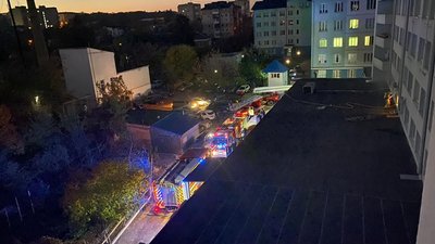 У Рівному сталась пожежа в готелі Мир. ДСНС каже про п’ятьох врятованих людей
