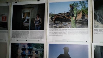 В Одесі показали фото зі Сходу України В Одесі показали фото зі Сходу України
