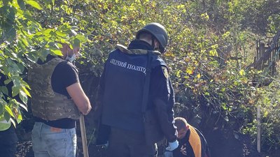 "Це насправді жахіття": розмова зі слідчим, який фіксує злочини окупантів на Харківщині "Це насправді жахіття": розмова зі слідчим, який фіксує злочини окупантів на Харківщині