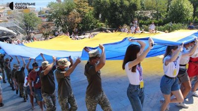 З вишиванками та піснями: як відзначала День Незалежності Одеса в минулі роки З вишиванками та піснями: як відзначала День Незалежності Одеса в минулі роки