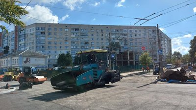 Ремонт вулиці Київської у Чернігові завершать вже цього тижня Ремонт вулиці Київської у Чернігові завершать вже цього тижня