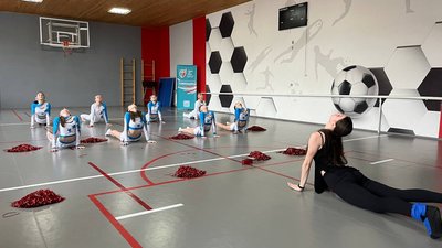 тренування чирлідерок тренування чирлідерок