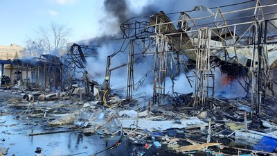 Наслідки обстрілів Харкова: кількість жертв від пожежі на ринку збільшилася до трьох Наслідки обстрілів Харкова: кількість жертв від пожежі на ринку збільшилася до трьох
