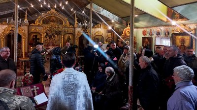 "Дякуємо, що загинув за країну". У Сумах поховали старшого сержанта Ігоря Дудка