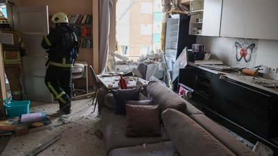 удар РФ по багатоповерхівці в Шевченківському районі Харкова