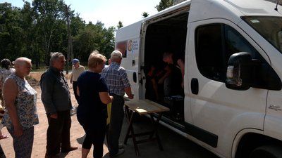 750 гарячих обідів щодня: у Чернігові ресторатори годують людей, у яких зруйноване житло 750 гарячих обідів щодня: у Чернігові ресторатори годують людей, у яких зруйноване житло